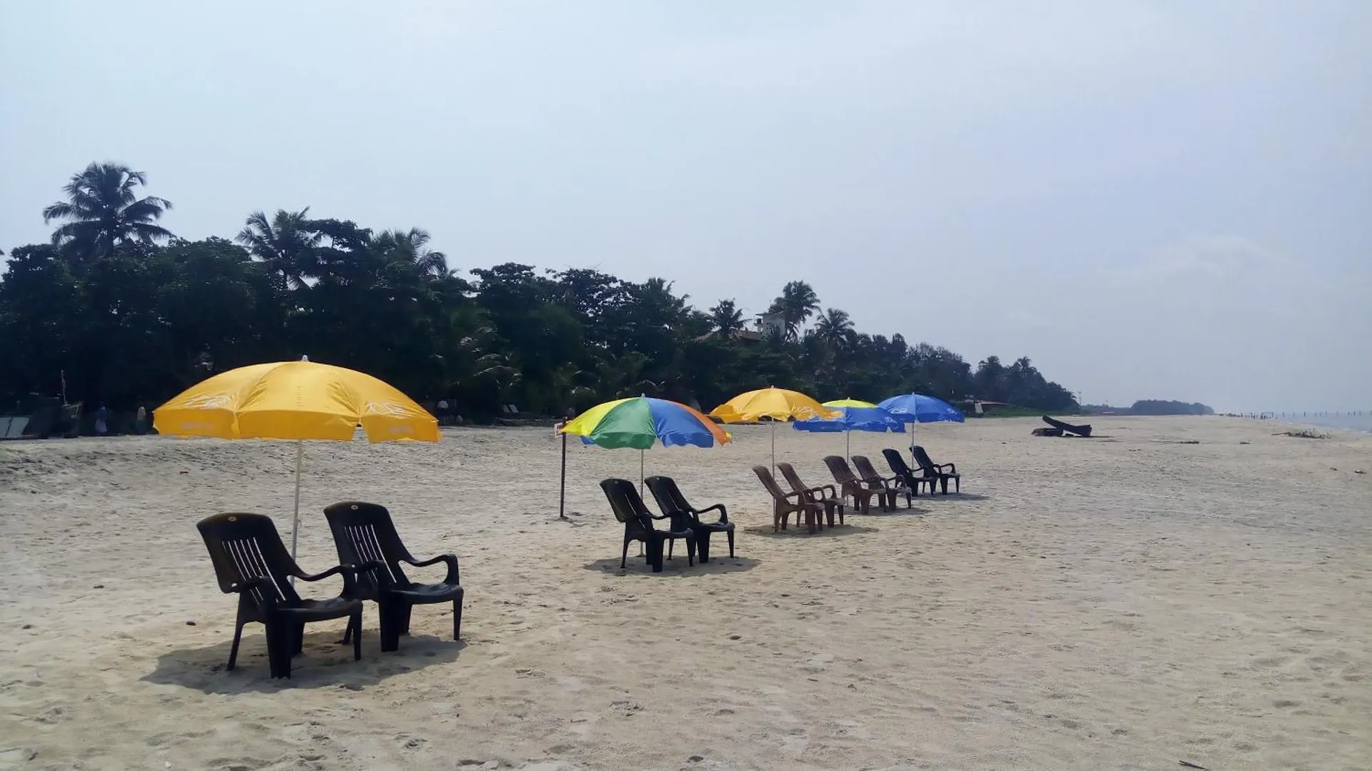 Sea Breeze Beach Home アーラップーザ県