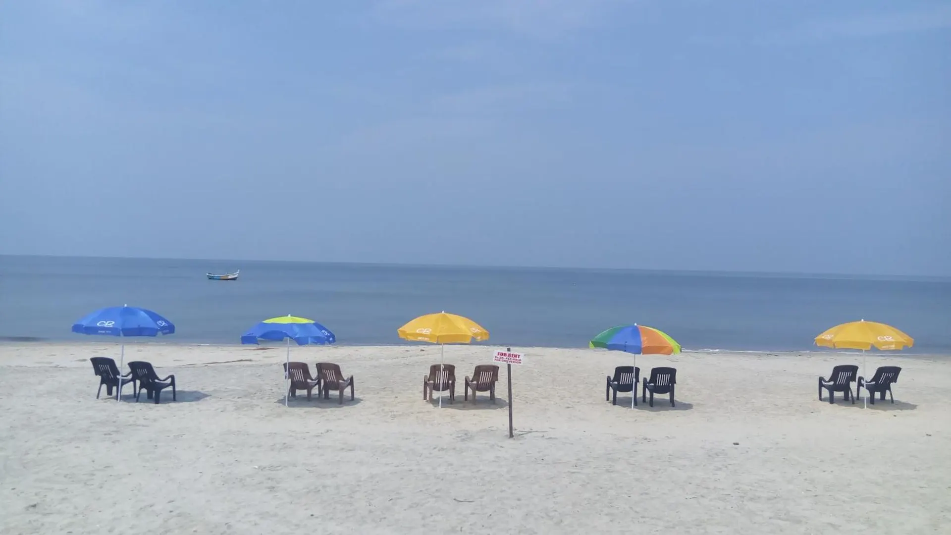 ホームステイ Sea Breeze Beach Home アーラップーザ県